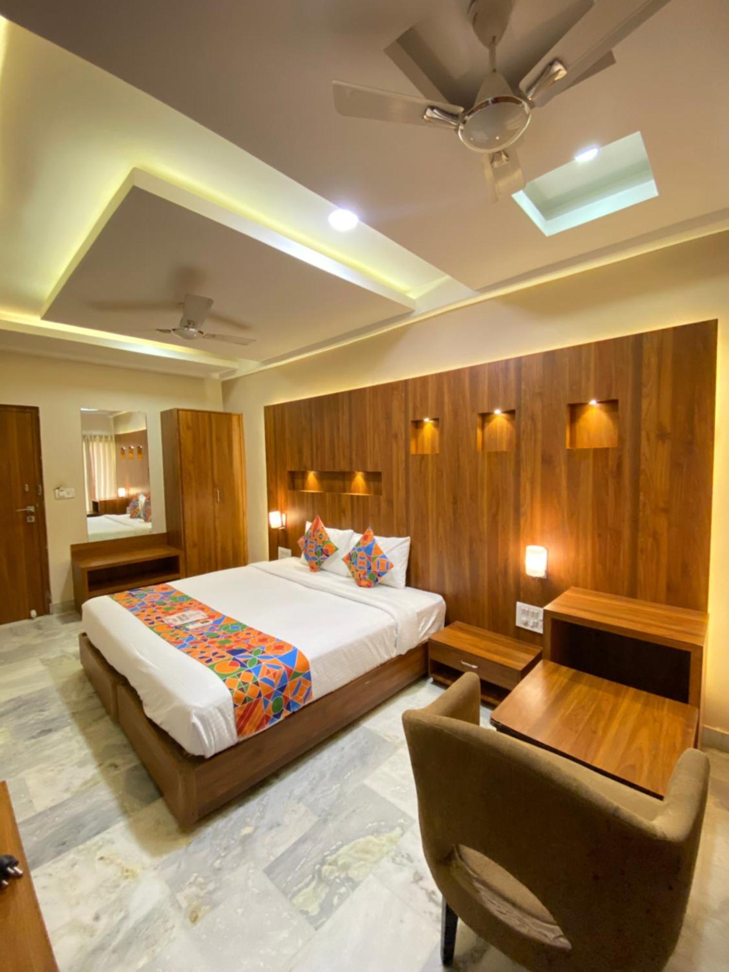 Hotel Damanis Udaipur Bagian luar foto