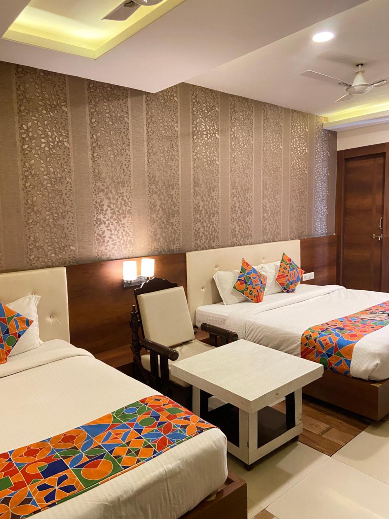 Hotel Damanis Udaipur Bagian luar foto