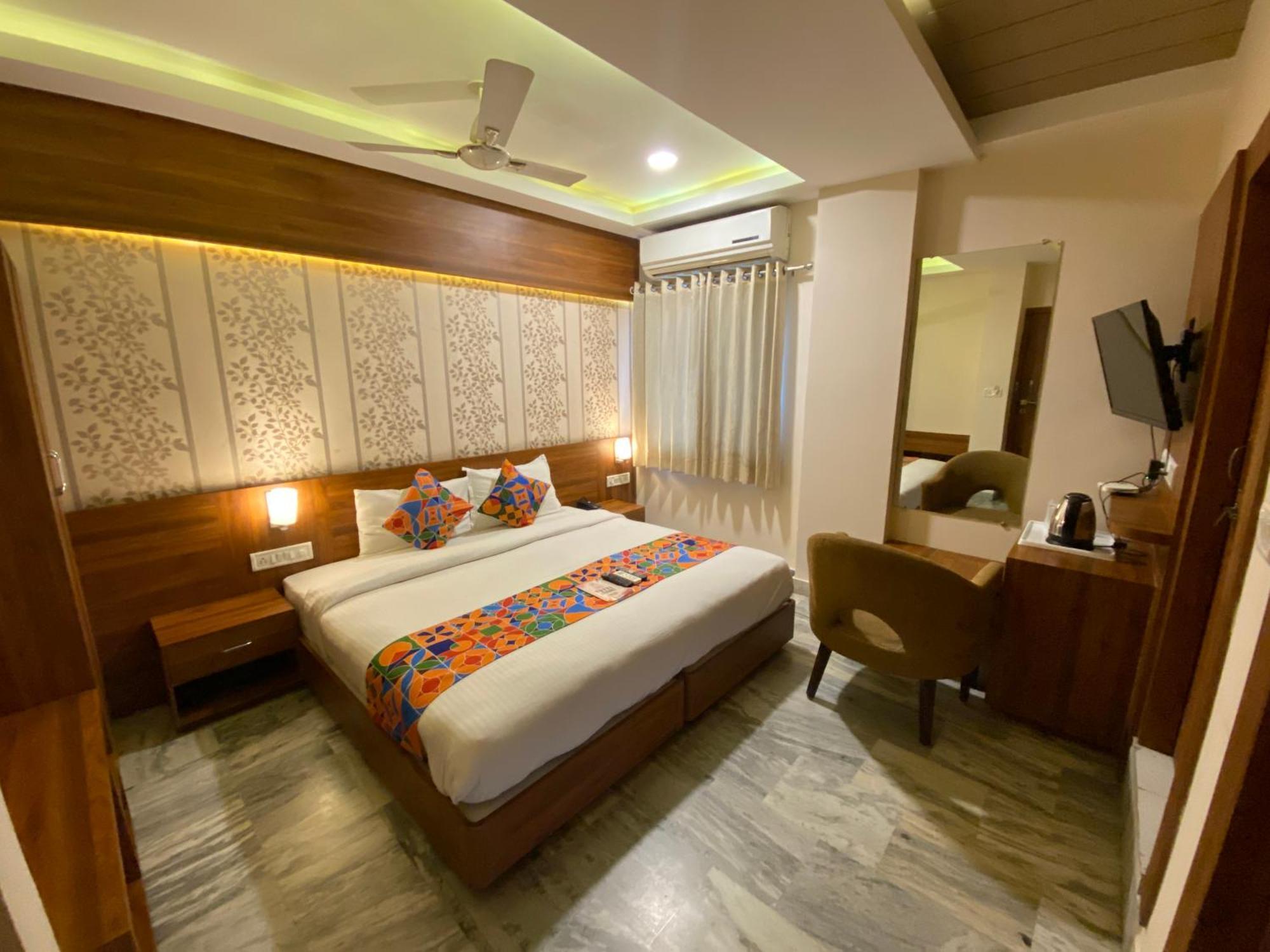 Hotel Damanis Udaipur Bagian luar foto