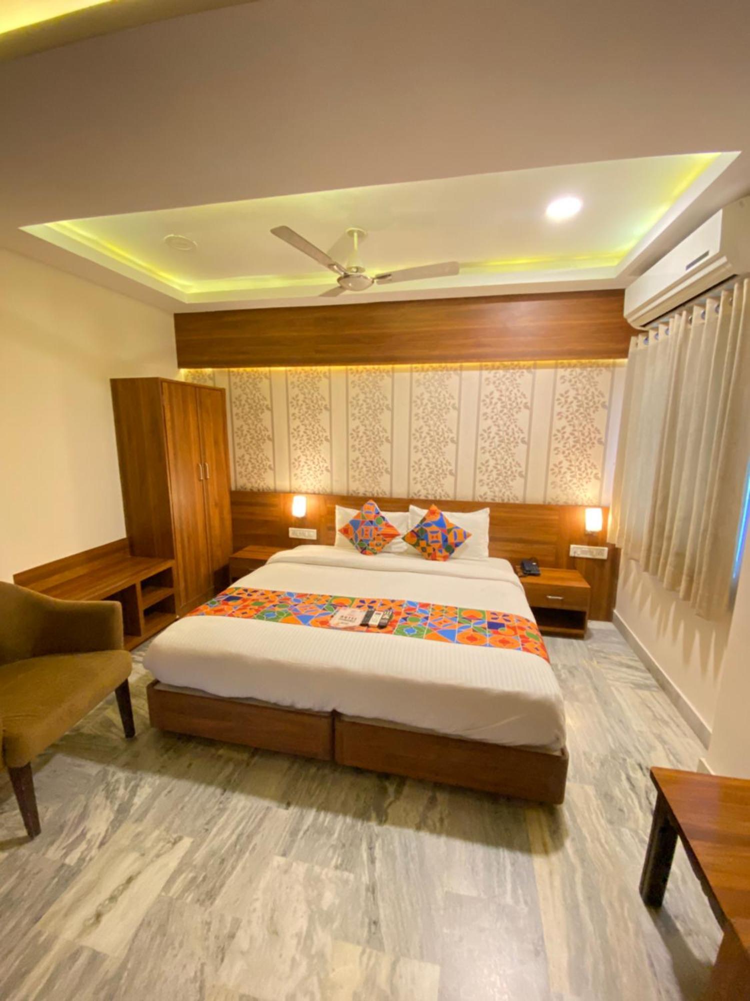 Hotel Damanis Udaipur Bagian luar foto